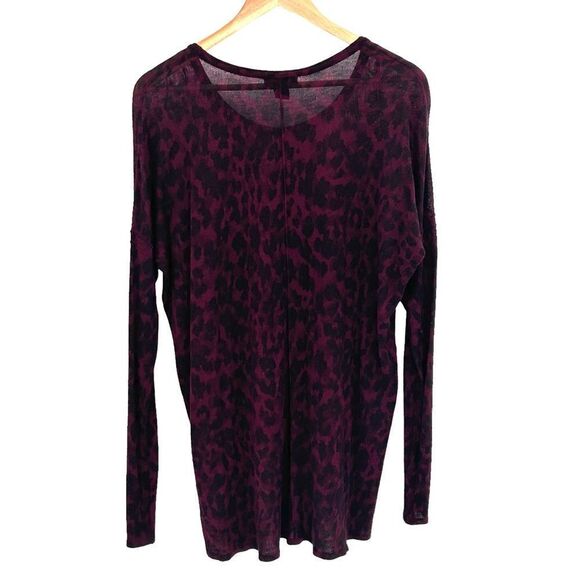 H&M burgundy and black animal print slouchy lightweight sweater size large - Picture 3 of 5